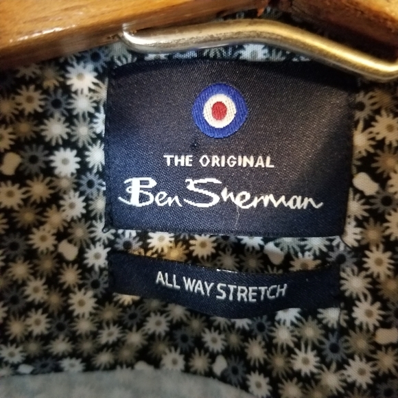 Ben Sherman The Original Floral All Way Stretch Slim Fit LS Button Up Shirt - Picture 8 of 14